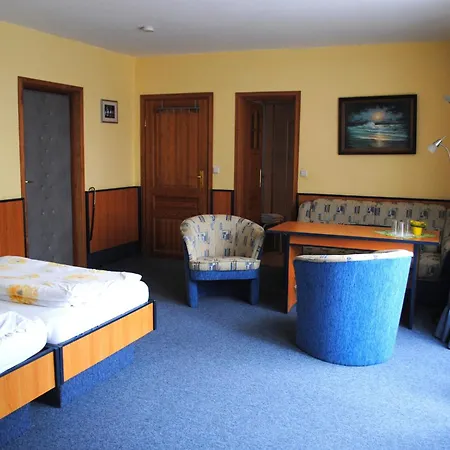 招待所 Haus Kathrin 3*